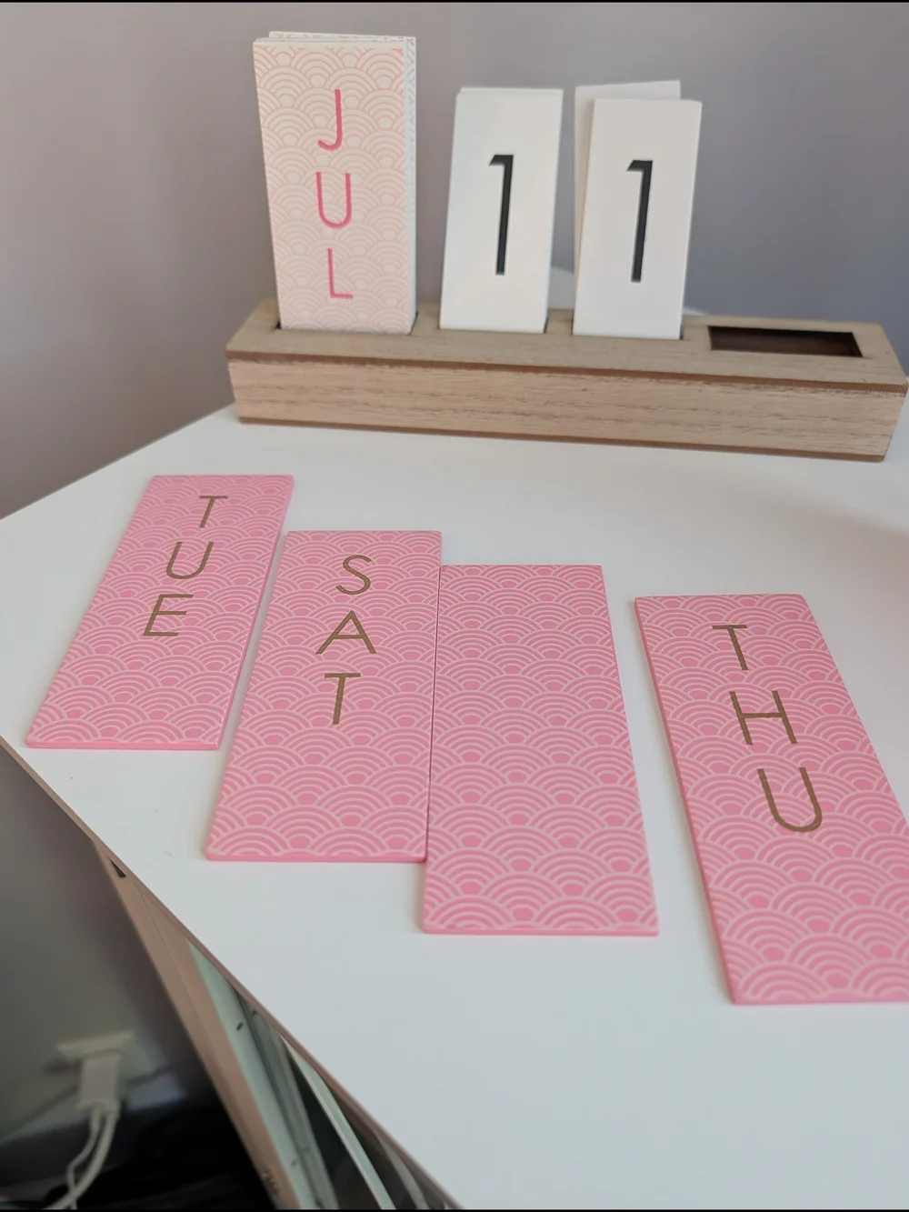 Wooden Tile Calendar - Pink & White